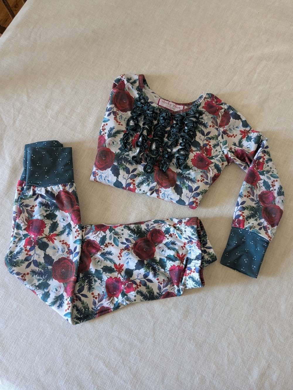 Cheeky Plum Pajama Set Toddler Girl Size 3